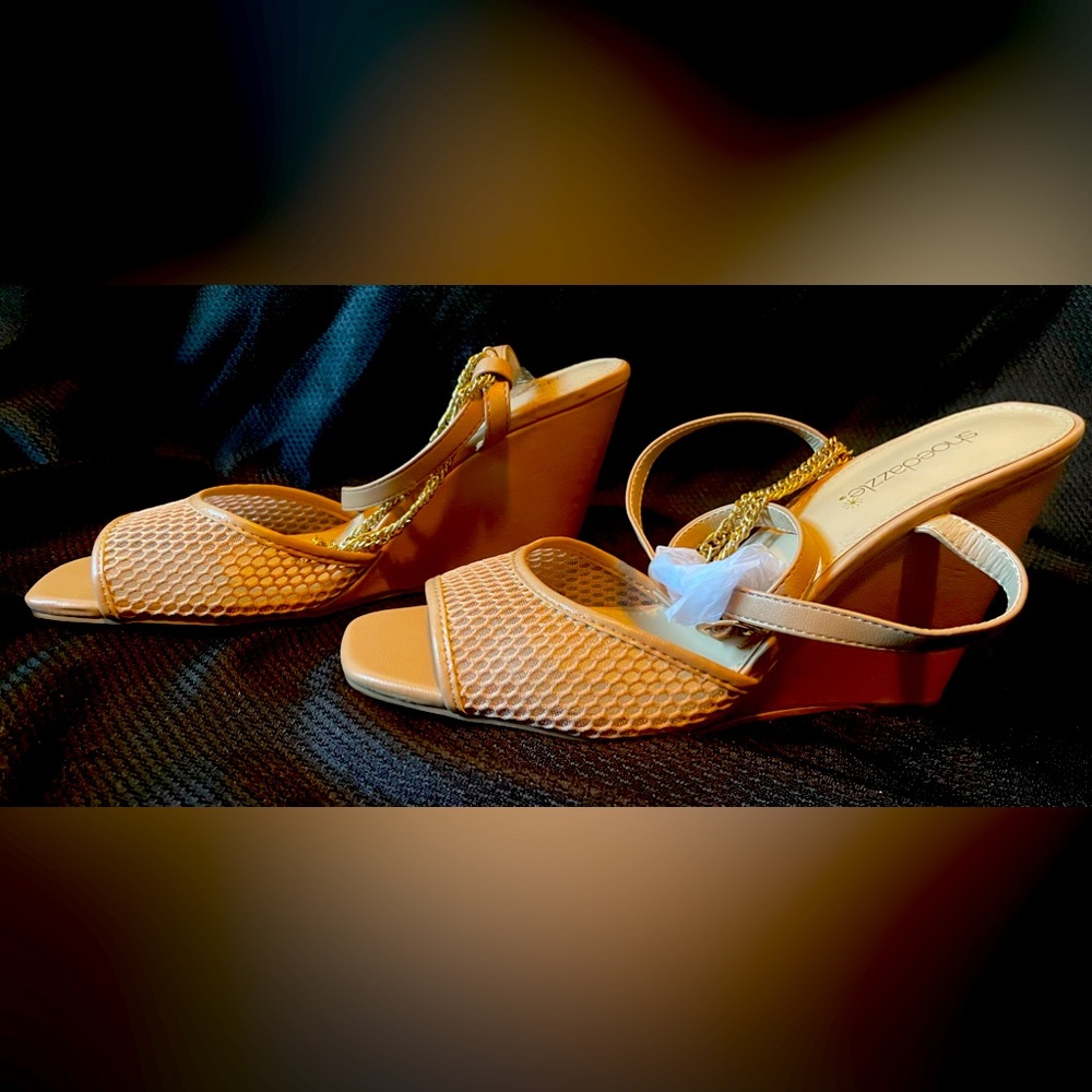 Roko Wedges